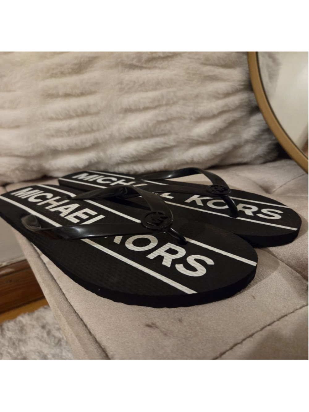 Women's Michael Kors Black and White Logo Flip Flop Sandals Size 10